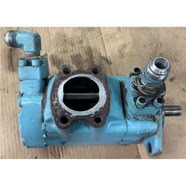 Vickers #2520V 12A 2 1CB 12 180 Hydraulic Pump