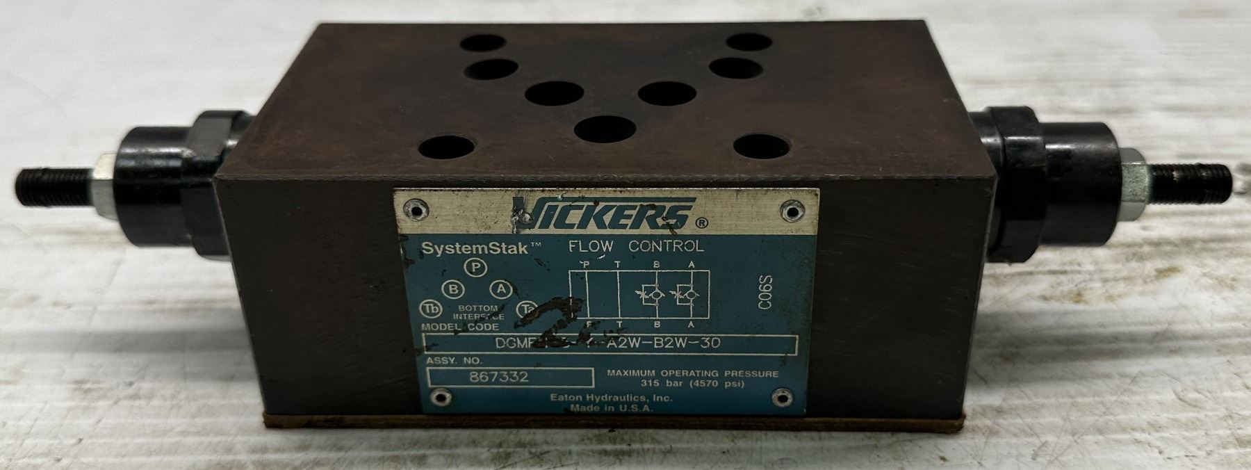 Vickers #DGMFN-5-Y-A2W-B2W-30 Flow Control Stack Valve - BTM Industrial