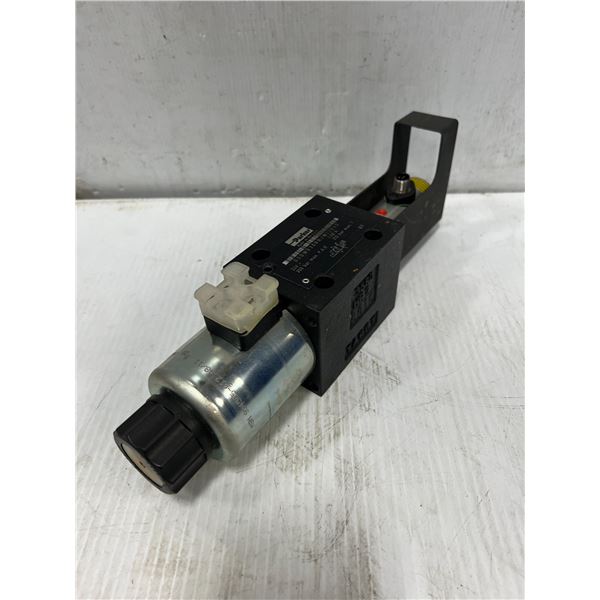 Parker #D3DW030BNJWI2N42 Valve