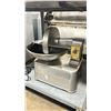 Image 2 : ALUMINUM COMMERCIAL ELECTRIC 1 PH 110V 1HP COUNTER TOP FOOD CUTTER