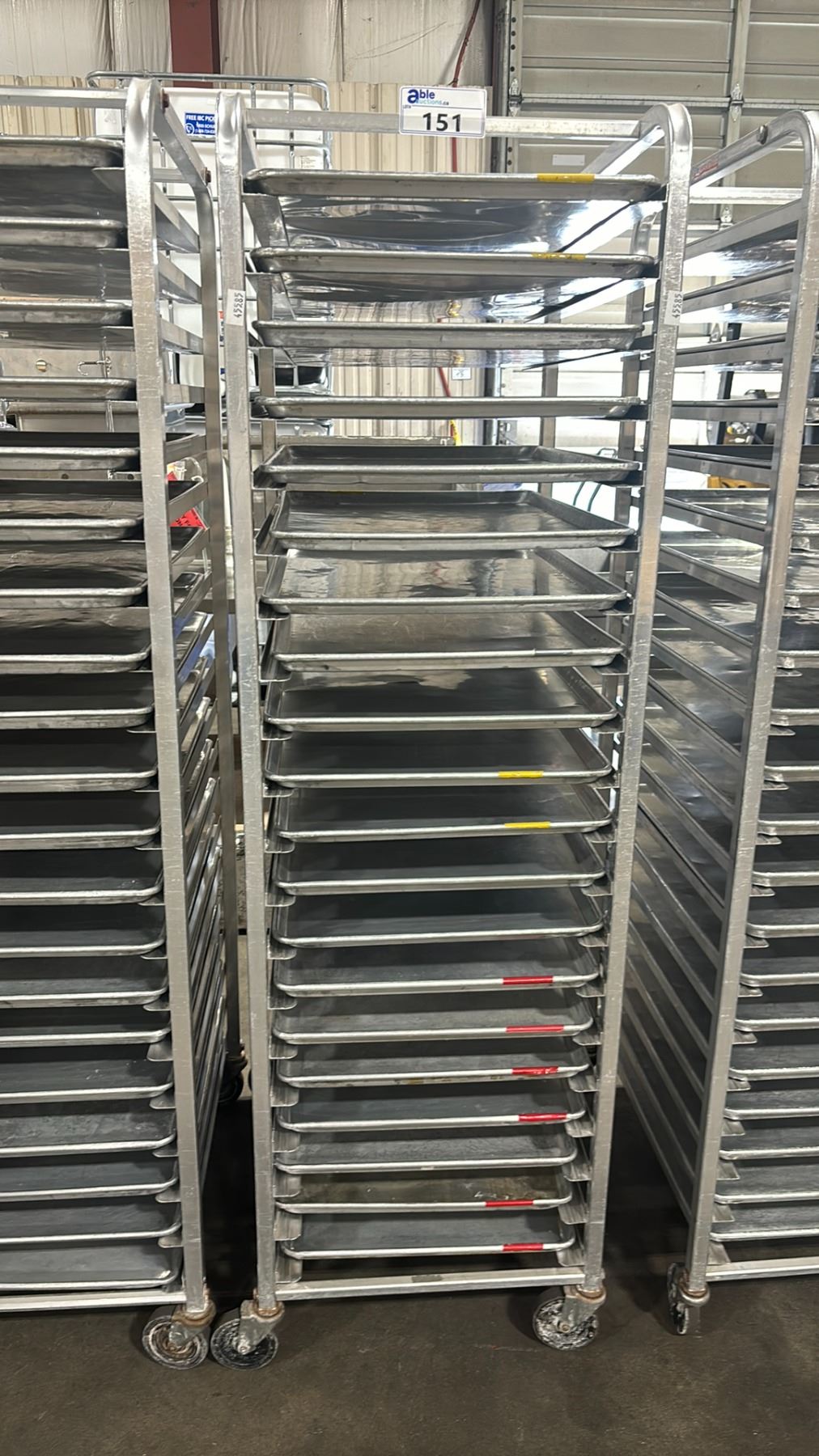 20 TRAY ALUMINUM MOBILE COMMERCIAL BAKERS RACK WITH 20 BAKING SHEETS