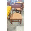 Image 2 : NATURAL WOOD TOP 36" SQUARE DARK WOOD SINGLE PEDESTAL COMMERCIAL CAFE TABLE WITH 4 DARK WOOD PADDED