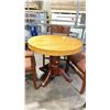 Image 2 : NATURAL WOOD TOP 36" ROUND DARK WOOD SINGLE PEDESTAL COMMERCIAL CAFE TABLE WITH 4 DARK WOOD PADDED