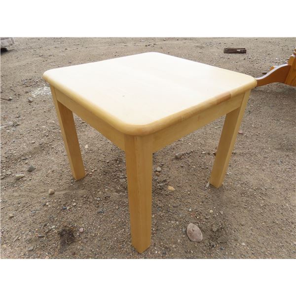 20x20x18" end table