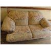 Image 3 : like new couch and love seat excellent condition smoke free home
