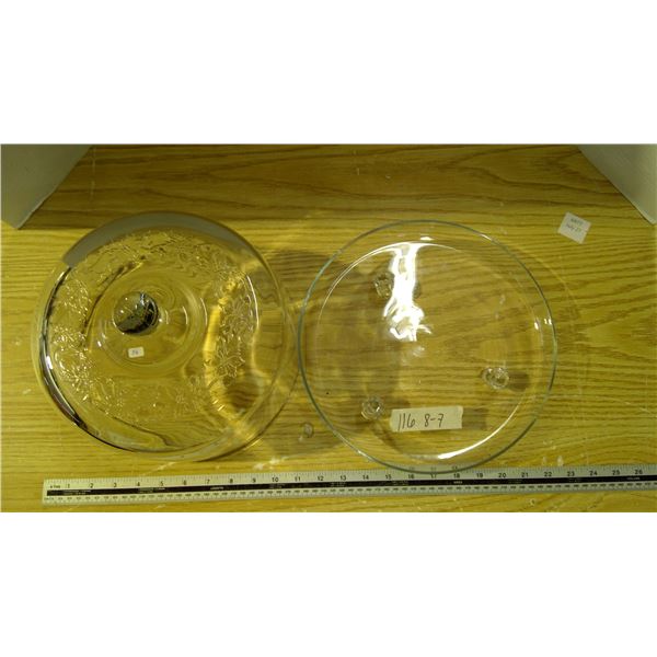 Glass cake stand with cover