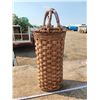 Image 1 : Wicker basket - 30"H
