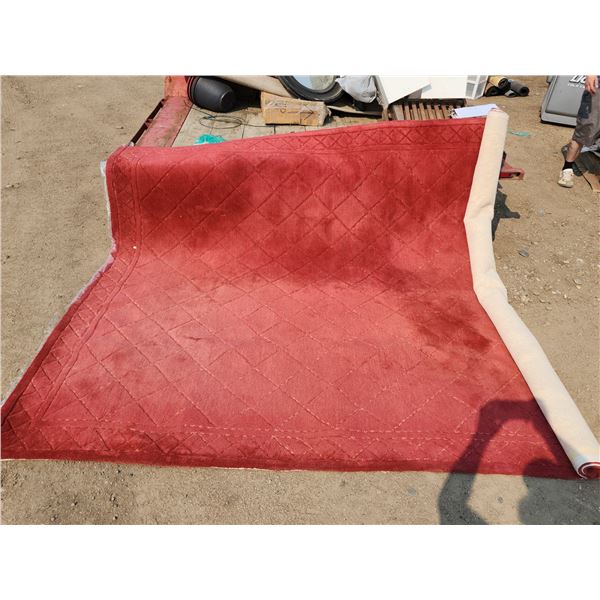 Large red area rug - 8x10ft