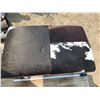 Image 2 : Faux cowhide stool - 26"x16x19"H