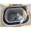 Image 2 : Westbend bread maker