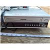 Image 3 : Toshiba DVD & VCR combo, no remote