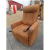 Image 1 : beautiful recliner electric contols