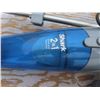 Image 2 : shark 2 in 1 vacuum