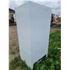 Image 7 : Fridgidair commercial standing freezer - 32"W x 29"D x 70"H