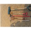 Image 1 : spade , shovel , weed puller
