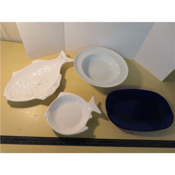 Lot of 4 various style plates