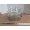 Image 4 : Pyrex bowl and square container
