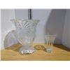 Image 1 : Pretty Glass vase