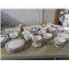Image 10 : lot of china , royal daulton , duchess , gainsborogh china