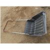 Image 1 : scoop snow shovel