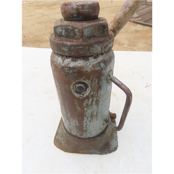 bottle jack