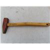 Image 1 : hammer chisel