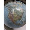 Image 3 : readers digest globe