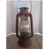 Image 3 : antique coal oil lamp