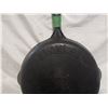 Image 5 : Antique Findlay cast iron frying pan 9"