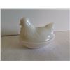 Image 4 : Vintage milk glass Hen on the Nest 4"