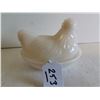 Image 2 : Vintage milk glass Hen on the Nest 4"
