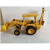Image 2 : John Deere loader backhoe 1:16 scale diecast