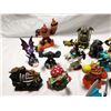Image 4 : Giant lot of 29 Activision gaming figurines