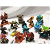 Image 5 : Giant lot of 29 Activision gaming figurines
