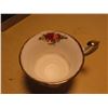 Image 4 : 2 - Royal Albert "Old Country Roses" Teacup and Saucer