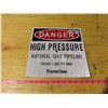 Image 3 : 2 Different Danger Signs