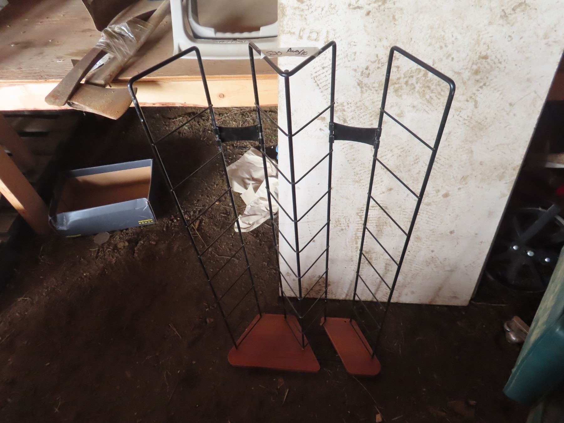 Wire CD/DVD Rack - Schmalz Auctions
