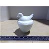 Image 1 : Avon milk glass bird on Nest