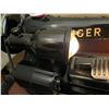 Image 4 : 1950's Singer Sewing Machine - works!