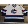 Image 1 : Vancouver Canucks CCM Jersey Adult XL