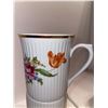 Image 3 : Vintage Porcelain Mugs