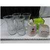 Image 1 : 5 Vases & 2 Cream Pitchers