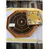 Image 1 : Crokinole game board