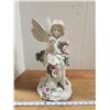 Image 1 : Fairy and flowers garden statue - 16"H