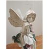 Image 2 : Fairy and flowers garden statue - 16"H