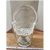Image 1 : Small white wicker décor chair - 16"H