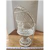 Image 3 : Small white wicker décor chair - 16"H