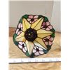 Image 3 : Vintage small stained glass tulip shade - 6"H