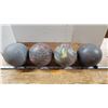 Image 1 : Set of 4, Vintage bowling balls