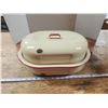 Image 1 : Vintage red and yellow enamel roasting pan